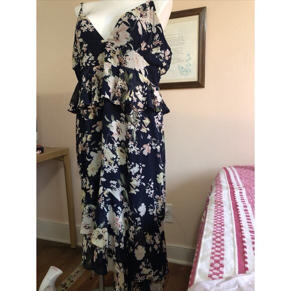 NWT Boohoo Sleeveless Tiered Dress Size 20 Navy Blue Peplum Floral Cottage - Picture 3 of 12